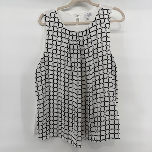 Bundle of 15 Women's XL items - Tops, Blouses, Dresses, & Tunics XL - Picture 5 of 16